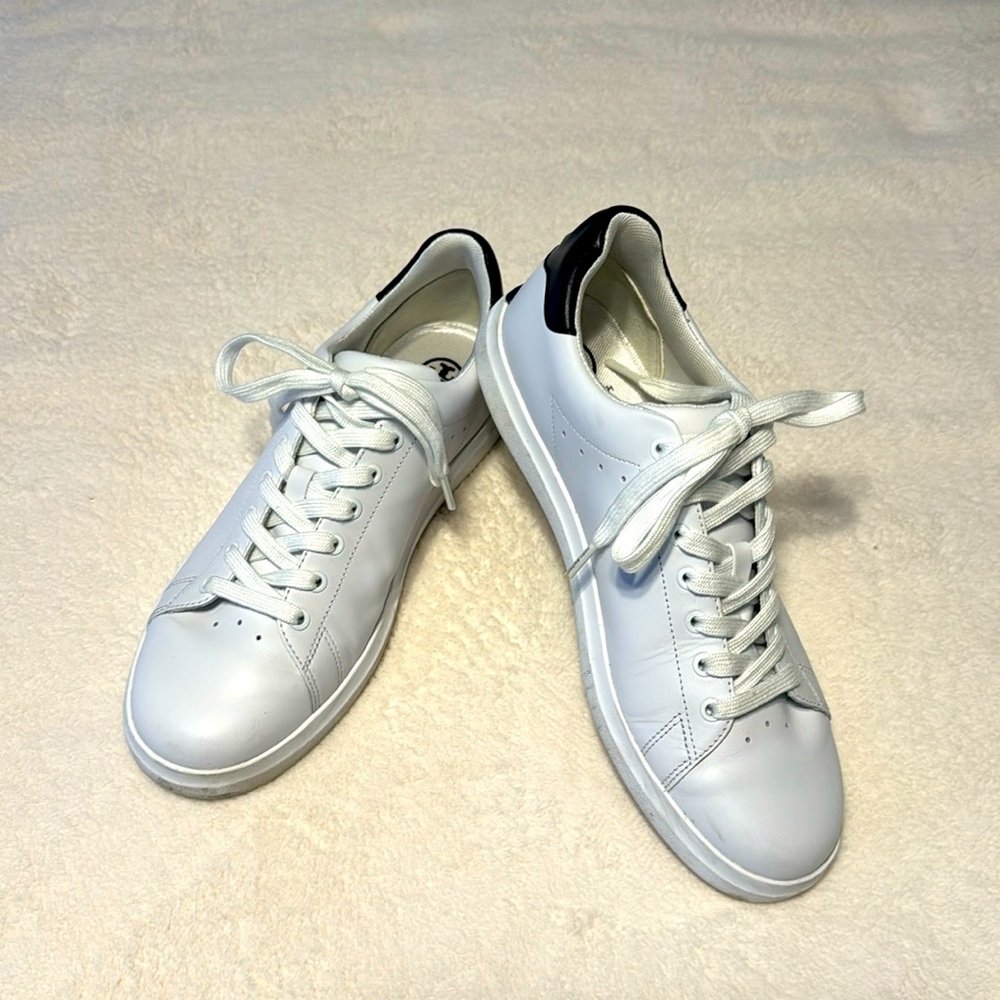 Tory Burch tennis shoes